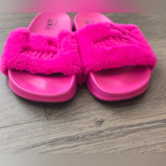 Puma X Fenty By Rihanna Bright Pink Slippers With Dust Bag Lougewear Cozy Sz 40 - Picture 4 of 13